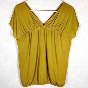 New York and Company Stretch Vneck Top